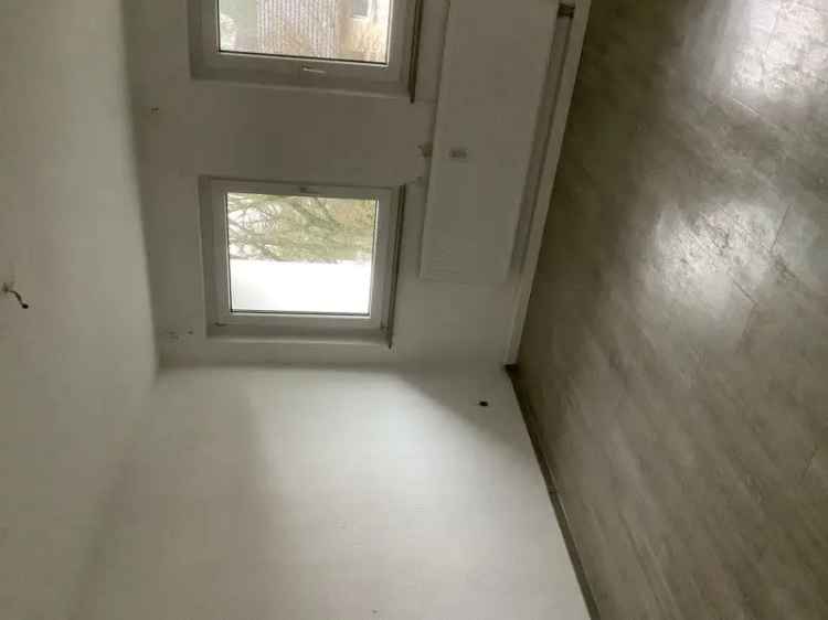 3 Zimmer Wohnung City Balkon Bad Keller