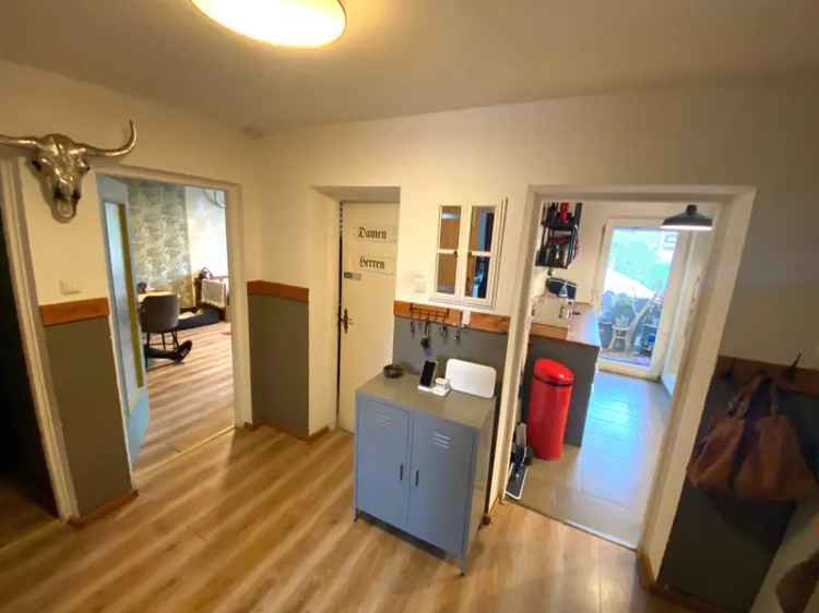 *** Herrliche 3 Zimmer-Wohnung mit großzügigem Garten in gepflegter Wohnanlage – ruhig und hell ***