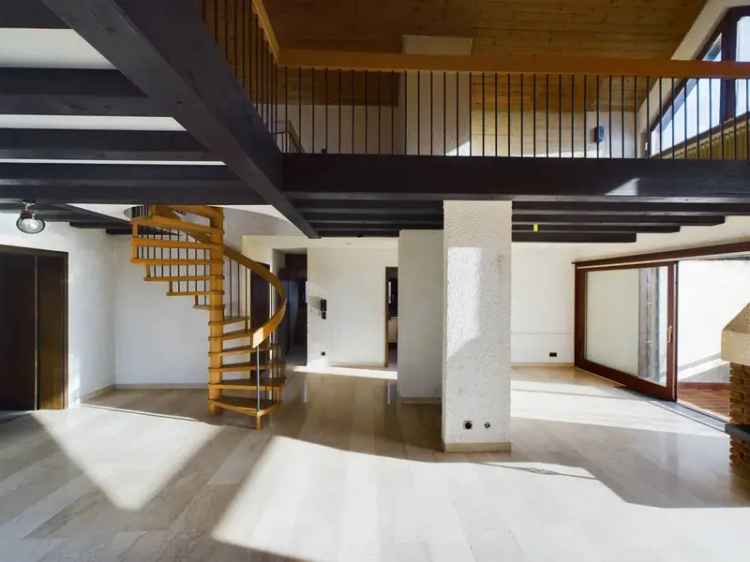 Gelegenheit! Großzügige 5 Zi.-Maisonette-Whg. S-Luginsland, Garage, 2 Keller, 2 Balkone, Topaussicht