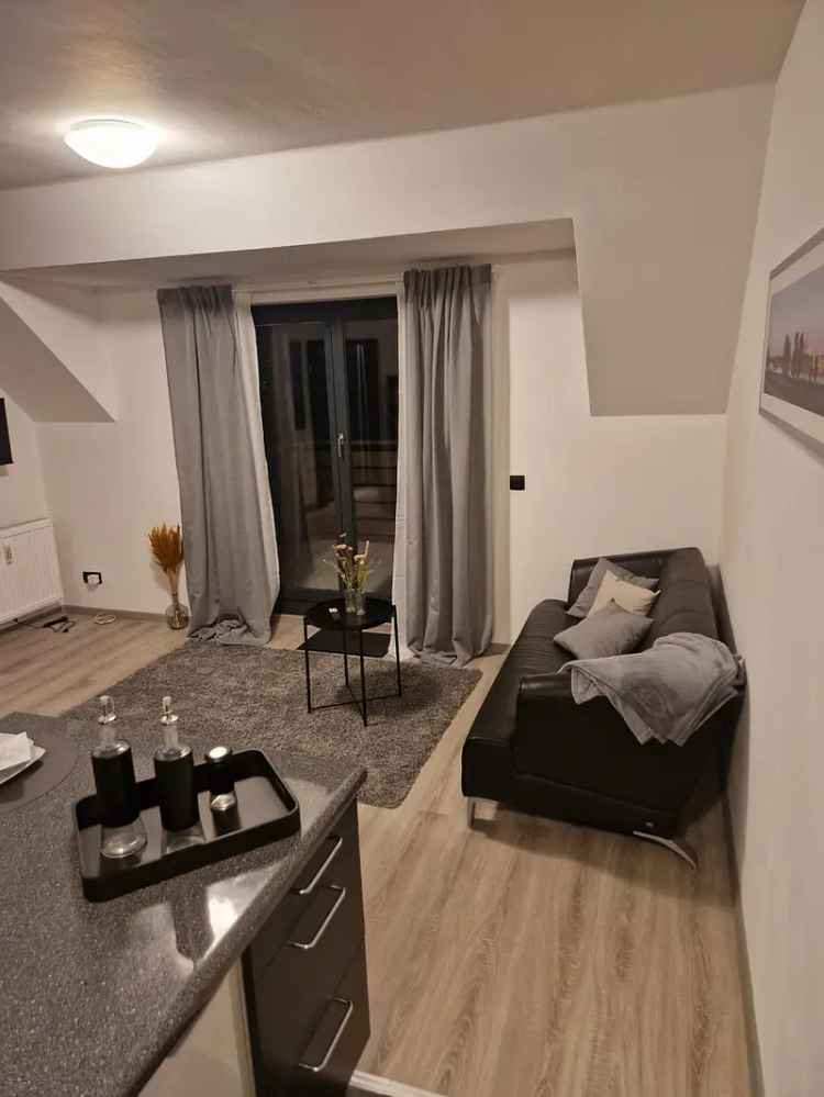 2 Zimmer Wohnung Dusseldorf Wittlaer saniert moebliert TG Stellplatz