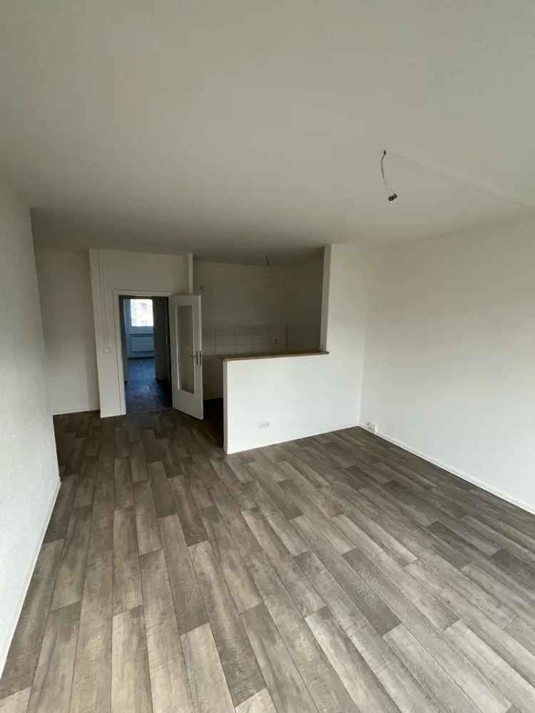 3 Zimmer Wohnung zur Miete in Usti nad Labem mit Balkon und Dusche