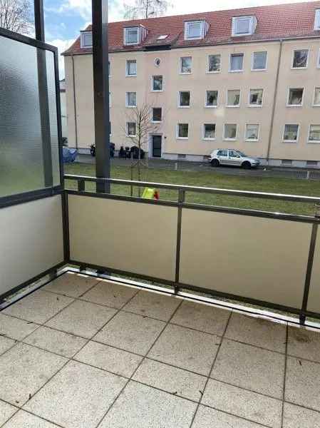 Dieser tollen 2 Zimmerwohnung im Erdgeschoss mit Balkon können Sie nicht widerstehen! Ein Mietergarten wird Ihr Herz höher schlagen lassen!