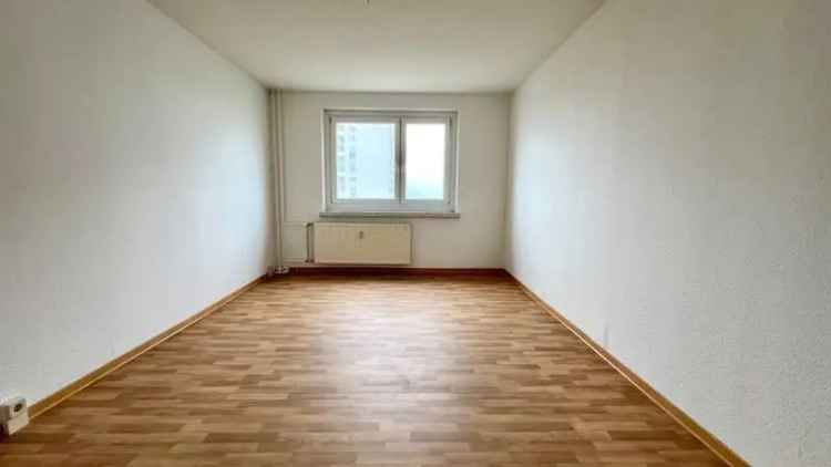 Suchen Sie noch? Sofort bezugsfertige 3-Zimmerwohnung mit Balkon!