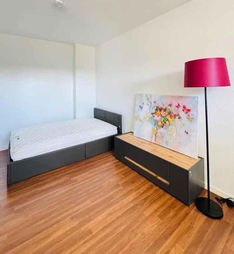 Möbliertes Wohnen einfach gemacht: Tolles Apartment in guter Lage mit Balkon