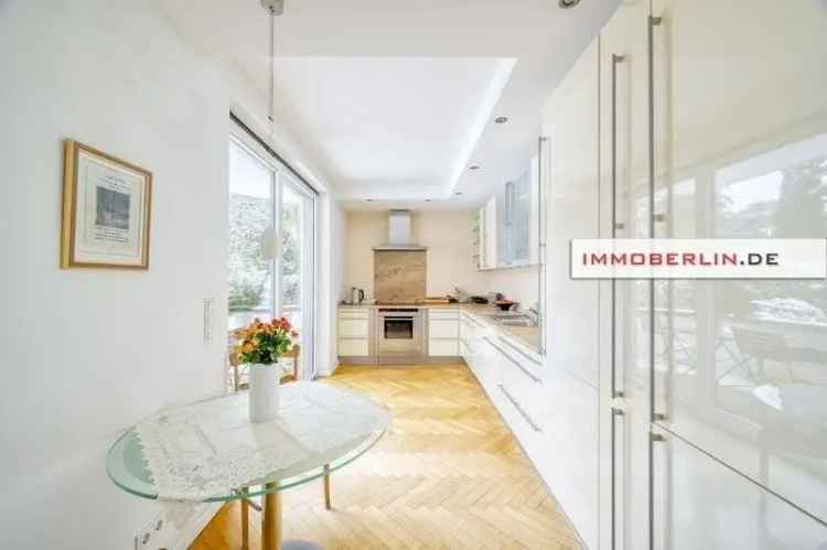 Luxuriöse Wohnung mit Gartenterrasse & Tiefgaragenplatz in idyllischer Toplage nahe Mexikoplatz