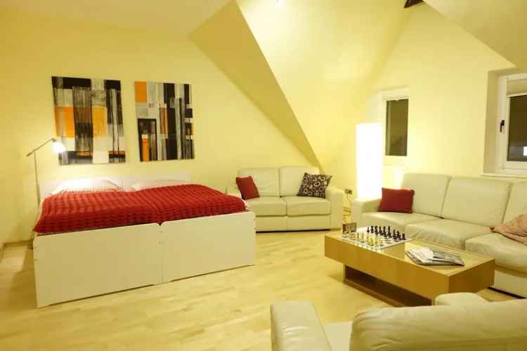 Stilvolle 3,5-Zimmer-Maisonette-Wohnung mit gehobener Innenausstattung in Düsseldorf