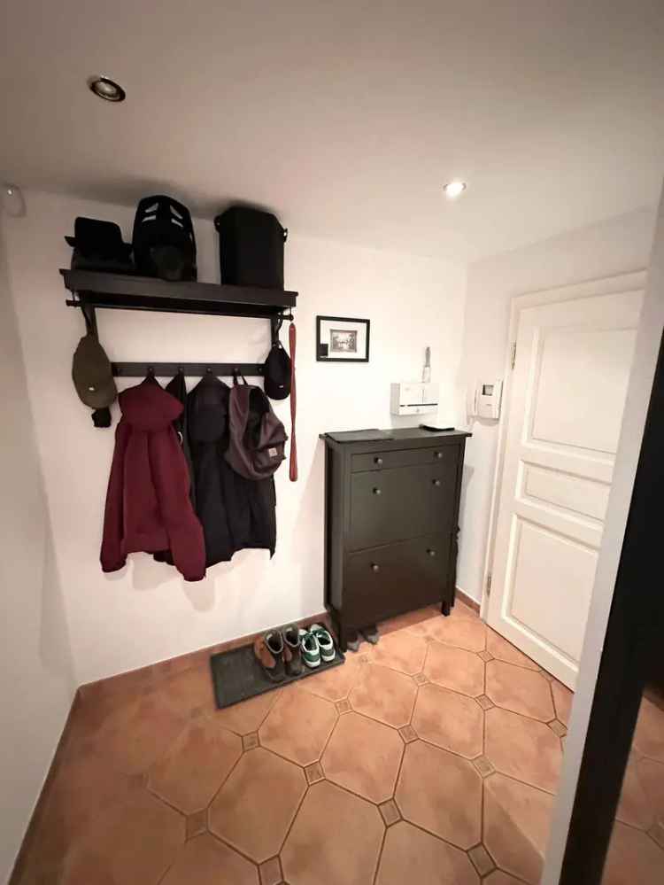 Frei werdende 3-Zimmer-Souterrain-Wohnung mit Terrasse in Gründerzeithaus in Blasewitz