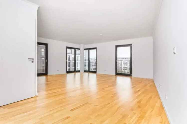 Prov.-frei: Erstbezug 3-Zimmer-Wohnung mit Balkon