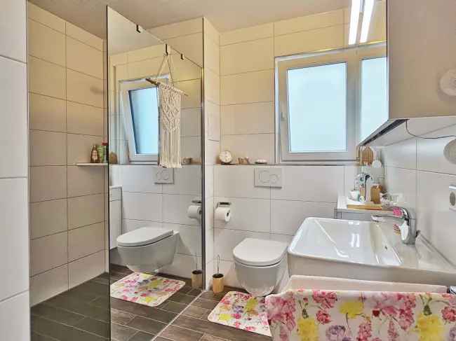 Neuwertige, ruhige 3-Zimmer-Wohnung mit sonniger Dachterrasse in zentraler Top-Lage von Schorndorf