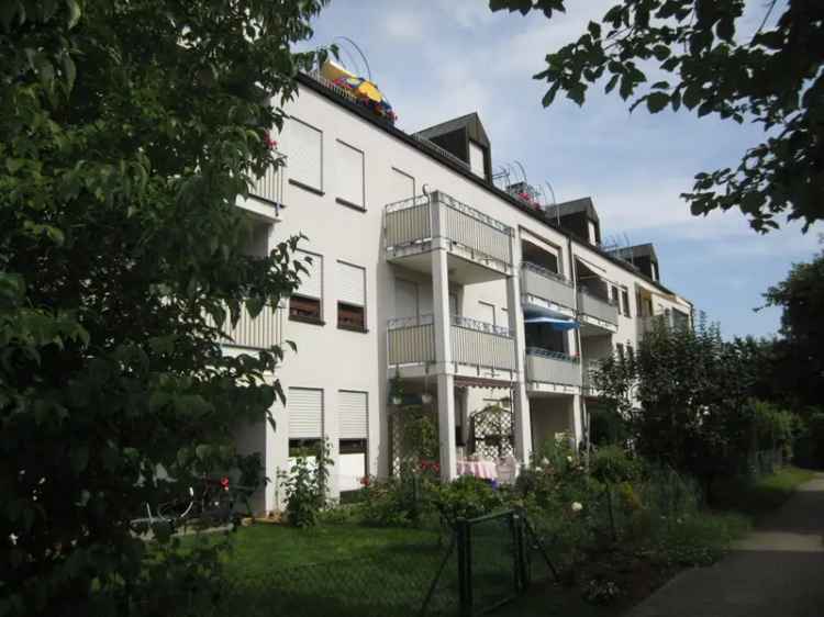 TOP Bezugsfrei, 2-Zimmer-Wohnung mit Balkon in grüner Lage und TG-Stellplatz zu verkaufen