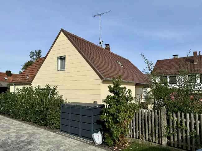 Exklusives Grundstück in Moorenweis: Ihr Traumhaus wartet darauf, hier entworfen zu werfen.