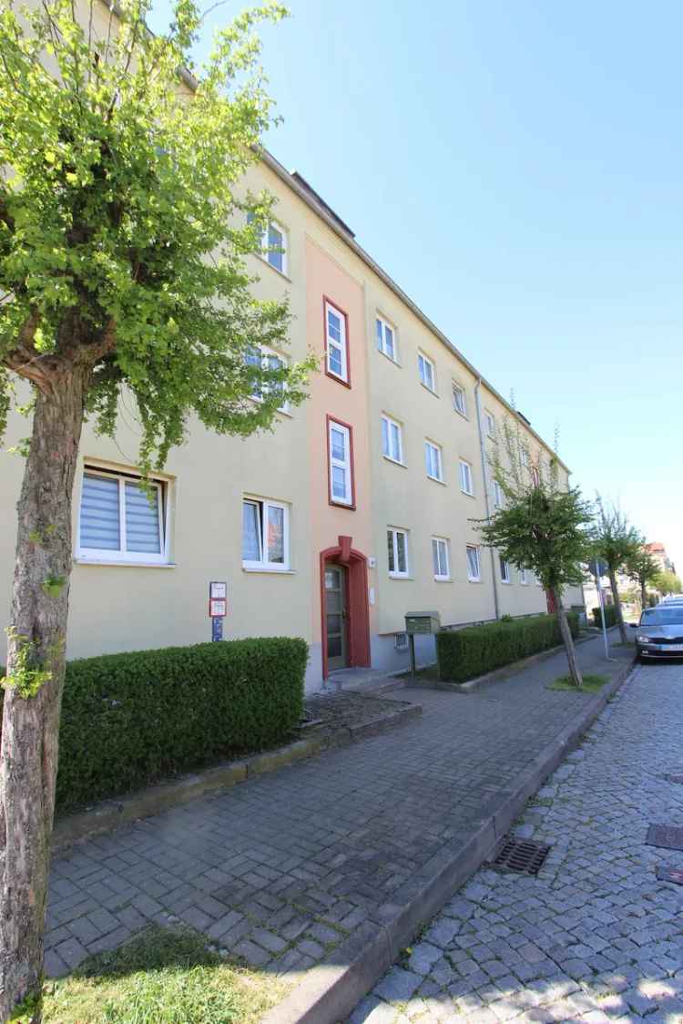 Schöne 2-Raum Wohnung im beliebten Dichterviertel von Altenburg!