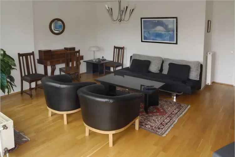 Komplett Möbliert/Furnished Accommodation in: Oberrath. Helle 3 Zimmerwohnung in ruhiger