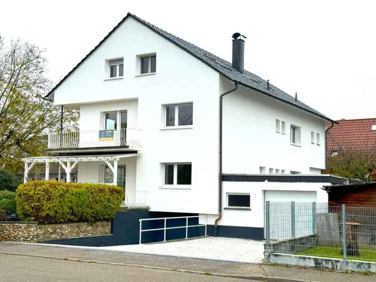 Neu sanierte 3-Zi-DG-Wohnung mit großer Dachterrasse