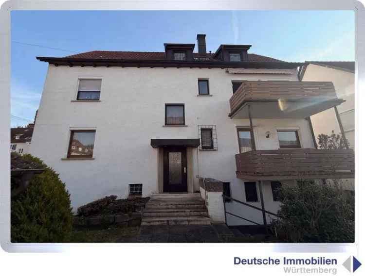 Gepflegtes 3 Familienhaus mit Doppelgarage in Stuttgart- Bad Cannstatt
