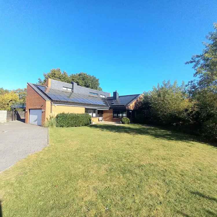 Haus kaufen in bester Lage mit Garten und einzigartiger Architektur