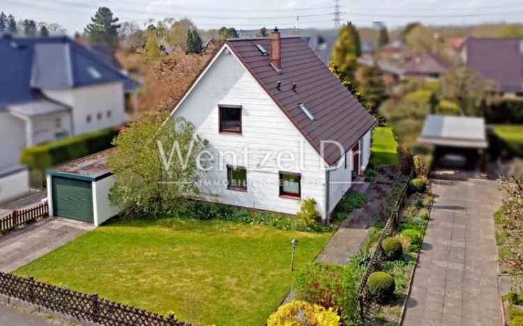 PROVISIONSFREI für Käufer – Ihr neues Zuhause! Großes Einfamilienhaus mit tollem Garten in Reinbek