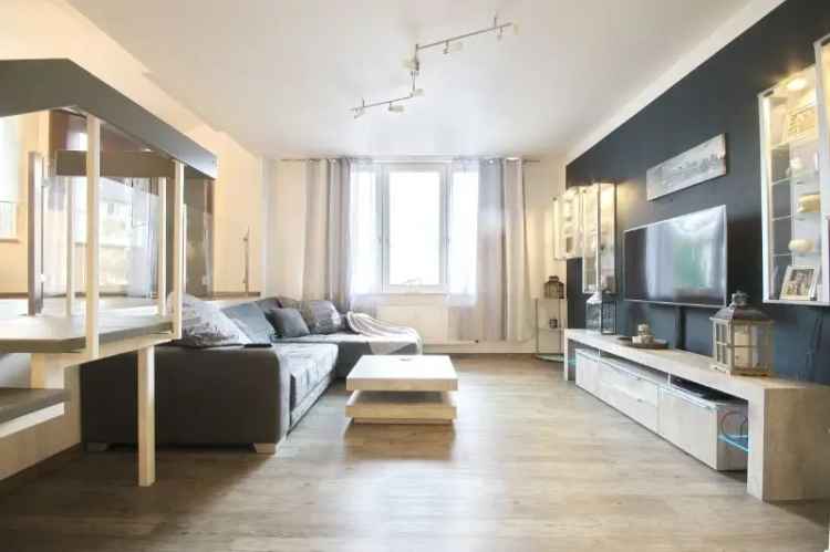 Schöne Maisonettewohnung mit Internet, Smart-TV und guter Verbindung zum Essener Hauptbahnhof, Parkplatzanmietung möglich!
