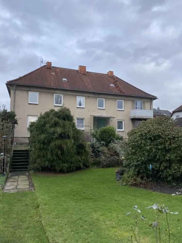 Viel Platz für die Familie! 3-Familienhaus mit einer großen Leerwohnung