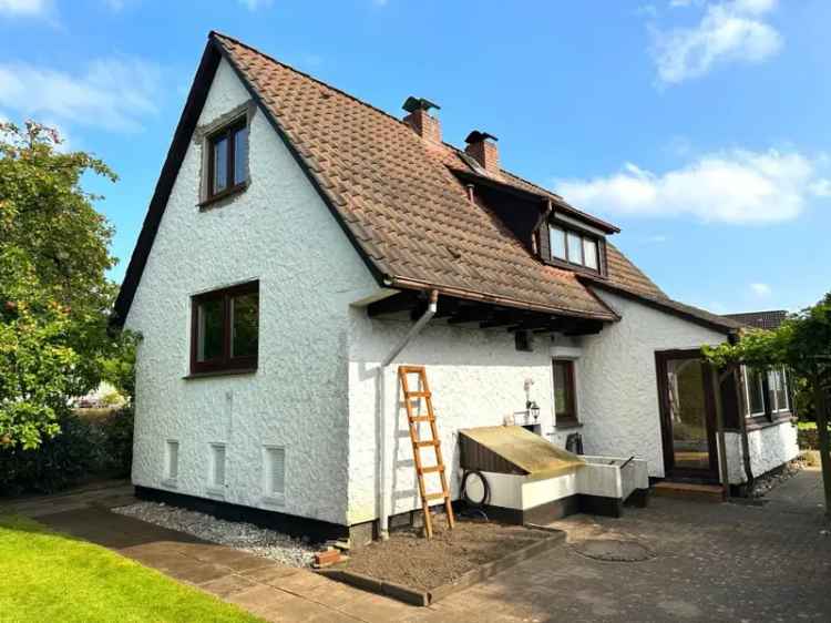 Einfamilienhaus mit Garage und Garten Traumhafte Lage