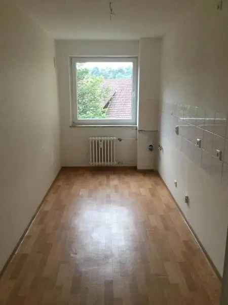 3 Zimmer Wohnung Balkon WBS 80qm Ruhige Lage