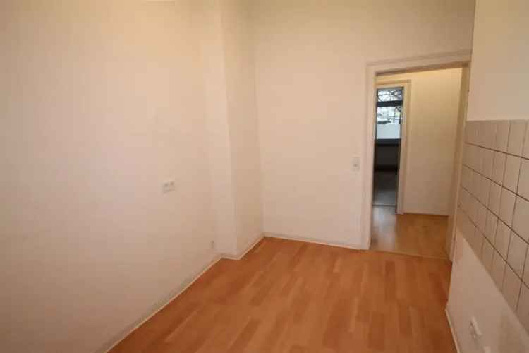 1 Zimmer-Appartement im modernisierten Altbau auf 39m² mit TGL-Bad in zentraler Lage von FFM/Griesheim