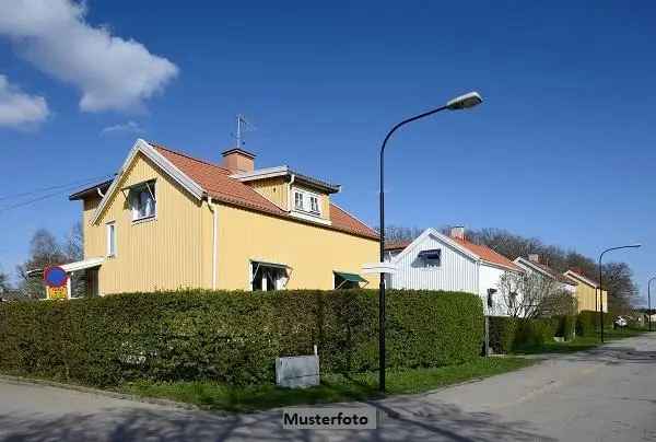Freistehendes 2-Familienhaus in ruhiger Wohnlage - provisionsfrei
