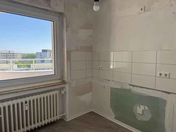 WEITBLICK! FREI AB SOFORT! Kleines schönes Appartement zum Selbstbezug in Holthausen!