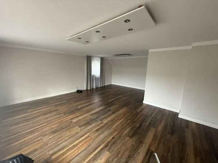 Schöne 3,5-Zimmer-Wohnung mit Blick ins Grüne – Rosengarten-Sieversen