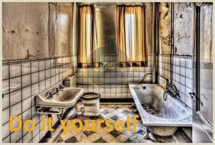 Do it yourself: 2,5 Zimmer, attraktiver Grundriss, Tageslicht-Bad, Keller und grüner Innenhof…