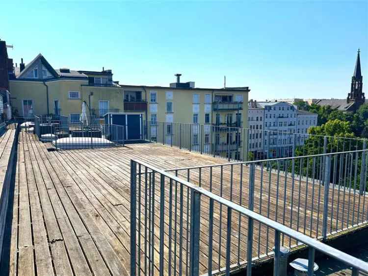 Über den Dächern von Berlin mit fantastischem Ausblick* DG mit Aufbauterrasse und TG-Stellplatz*Bezugsfrei*