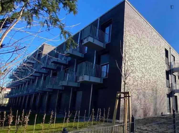 Studio, mit Balkon