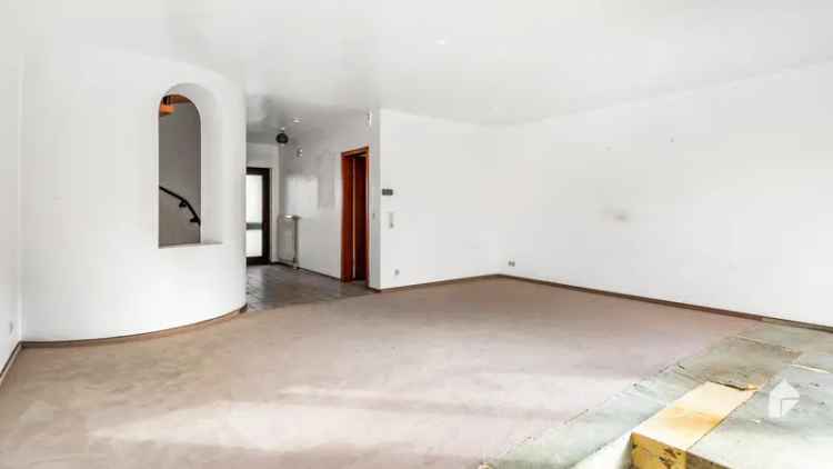 Familienfreundliches RMH in ruhiger Lage mit großem Garten und Ausbaureserve auf 130 m²