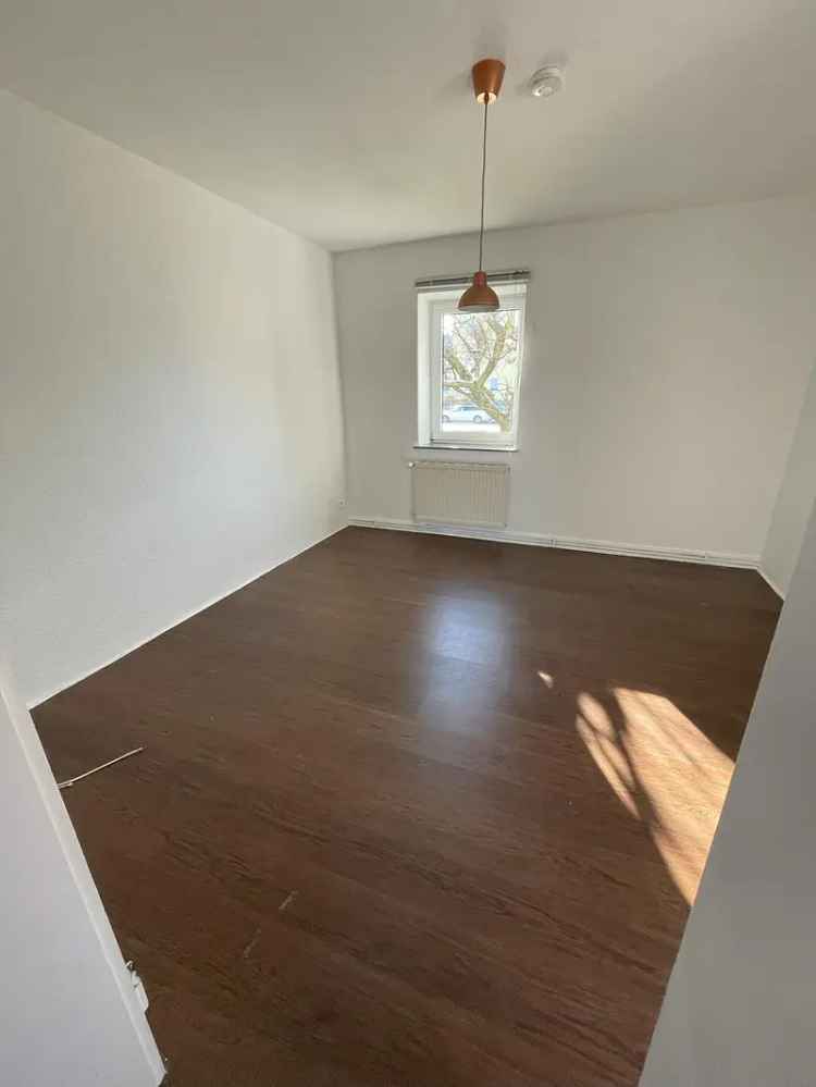2 schöne 4-Zimmer-Wohnungen in Büddenstedt zu vermieten