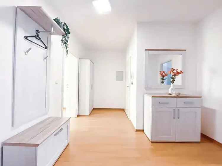 2 Zimmer Wohnung Leipzig Altlindenau 60m² Single Paar