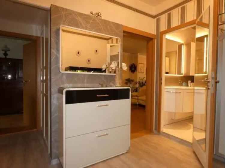 Helle 3 Raum-Wohnung (vermietet) mit Süd-Balkon, Neu-Omsewitz, von privat (keine Maklercourtage)