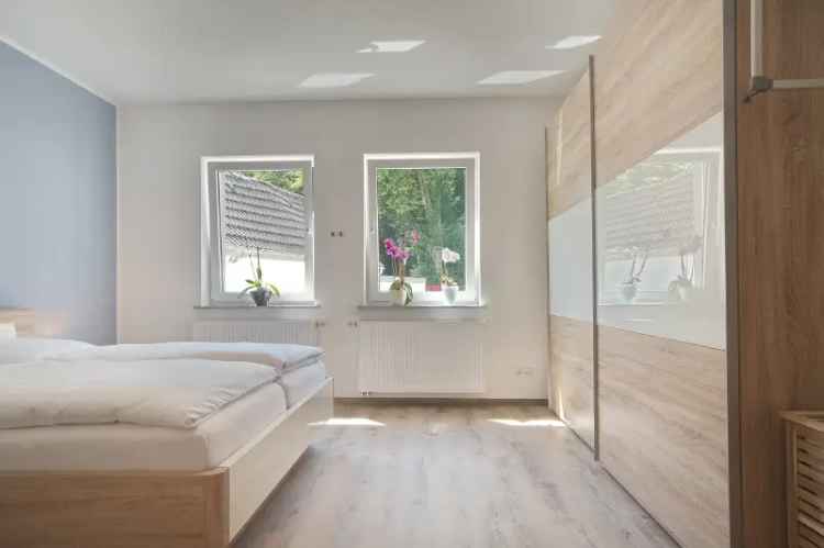 Perfect surroundings and with all home comforts! Two-bedroomed apartment with high quality fittings and furnishings, parking space and much more!