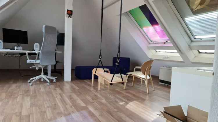 Schöner Arbeitraum im Stuttgarter Heusteigviertel