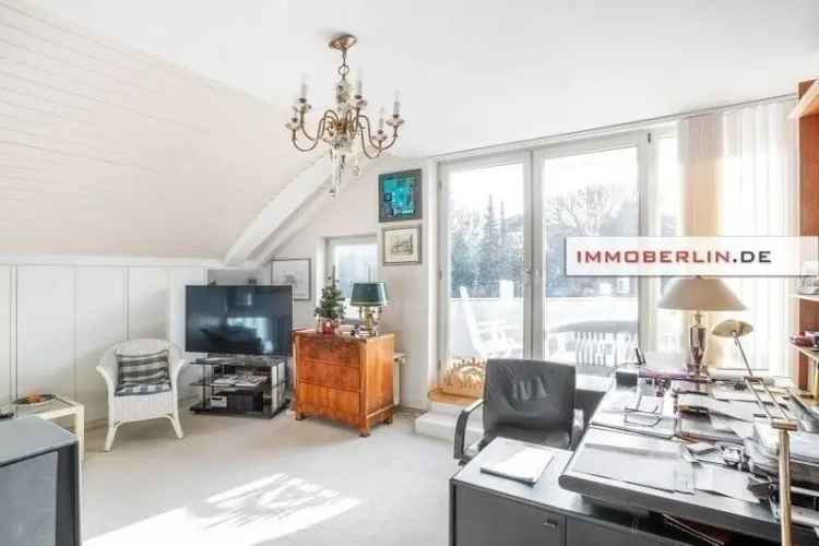 Toplage am Schlachtensee: Exquisite Wohnung mit Sonnenterrassen