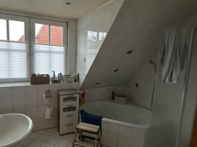 Freundliche 4-Zimmer-Doppelhaushälfte in Hannover Nordhafen