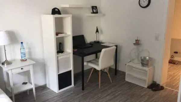 Privatzimmer in Stuttgart, Hölderlinplatz