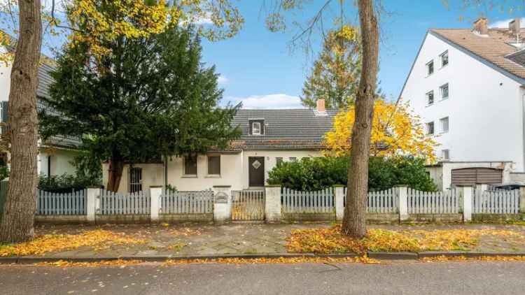 Einfamilienhaus Düsseldorf-Lohausen 191m² 6 Zimmer Großer Garten