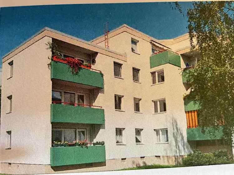 2-Zimmer-Wohnung in grüner Lage mit großem Balkon