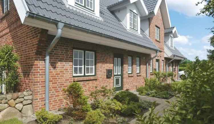 Grundstück von Laufenberg-Immobilien GmbH  & Bauidee von Danhaus  KFW40 inkl. PV Anläge