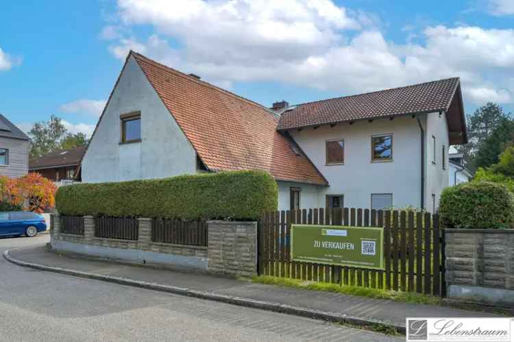Mehrfamilienhaus (Baujahr 2000) mit zusätzlichem abrissreifen Altbestand (Baujahr ca. 1937)