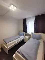 Wohnung (90.0 m²) zur Miete in Düsseldorf (Fortunastraße, 40235 Dusseldorf, Germany)
