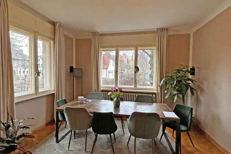Geräumige 9-Zimmer-Villa in Potsdam Stern