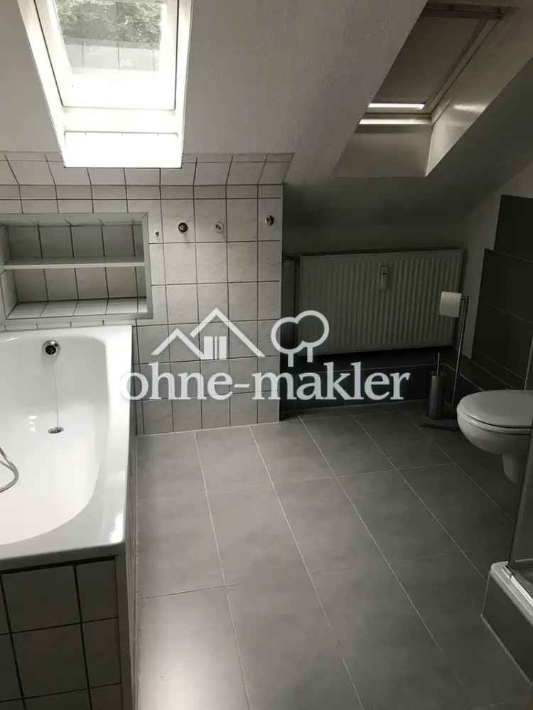 Schöne 3-Zimmer-Wohnung, Einbauküche, Gartenmitbenutzung, 73 qm, Wuppertal – Ronsdorf