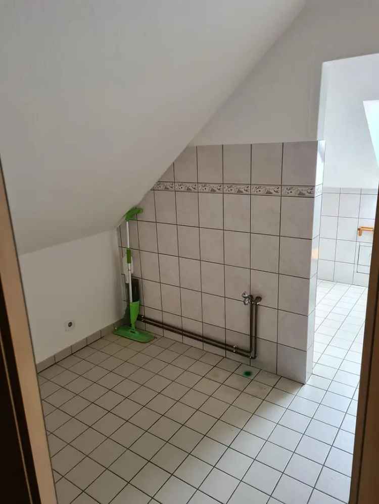 Mieten Seniorenwohnung geräumige 3-Raum-Wohnung in Finowfurt mit Dachboden