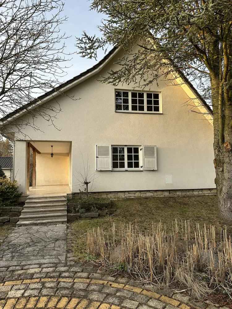 Charmantes Einfamilienhaus im Landhausstil in Teltow zum Verkauf